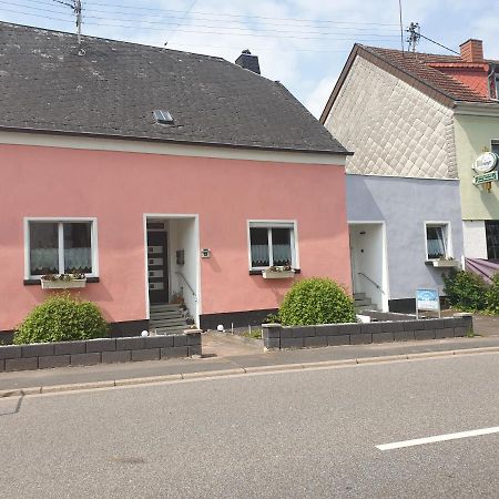 Ferienwohnung Mueller Wadern ภายนอก รูปภาพ